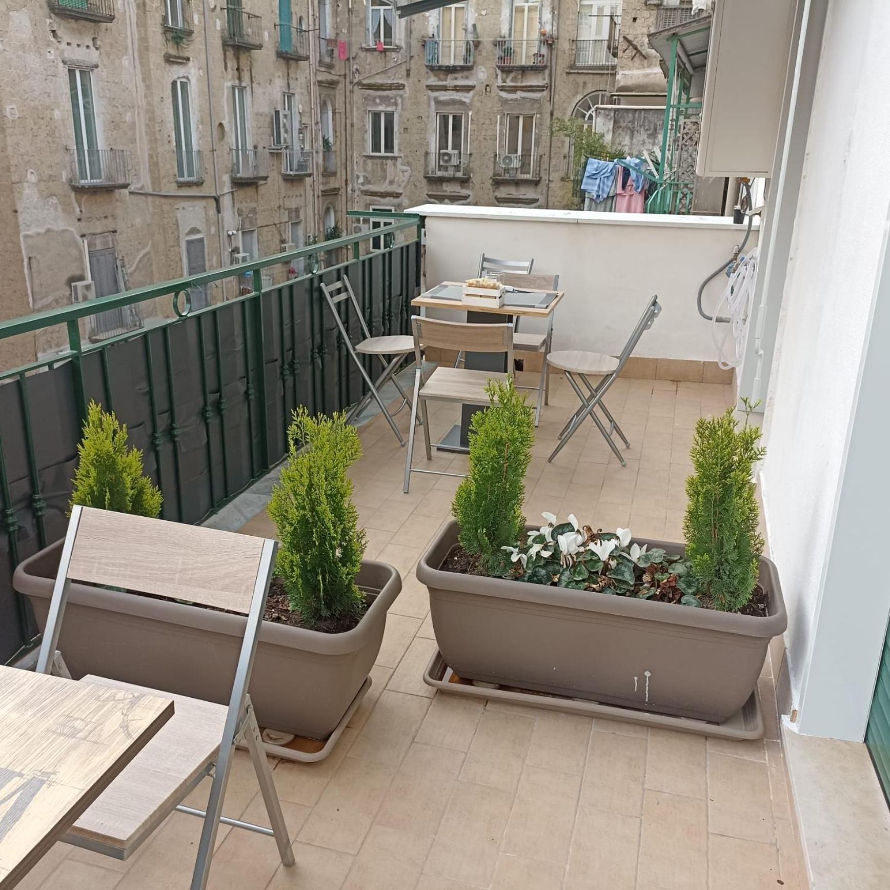 Solymar B&B Napoli Eksteriør billede